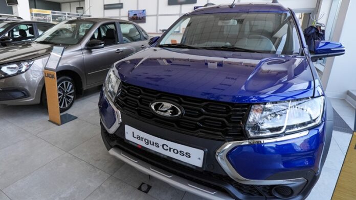 avtovaz-ostanovil-proizvodstvo-lada-largus-cross-s-bazovym-motorom-2b37ce2