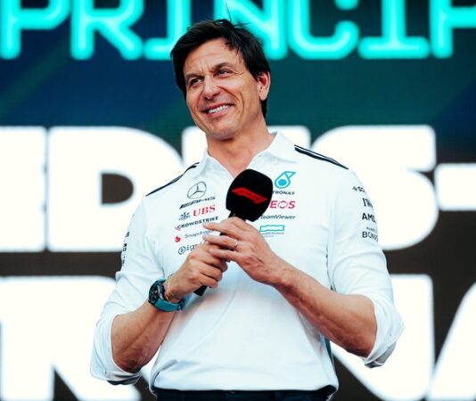 «Дело не только в таланте…» Тото Вольф не впечатлён прорывом Ферстаппена в чемпионате