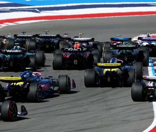 Две команды Формулы 1 подозреваются в нарушении лимита расходов