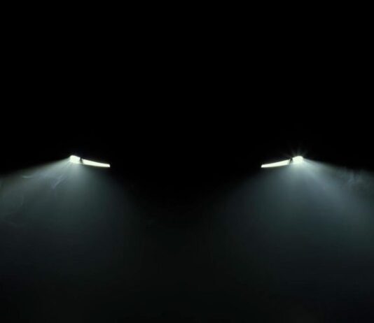 Каким будет новый кроссовер Tesla. Мы узнали подробности