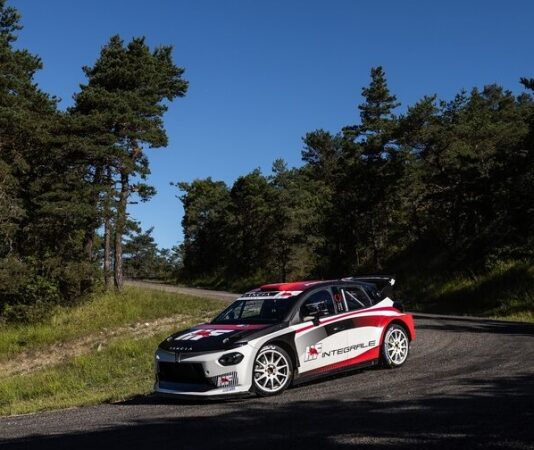 Lancia вернётся с заводской командой в WRC