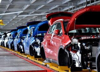 Льготные ставки, цены и локализация. Мантуров — о последствиях утильсбора