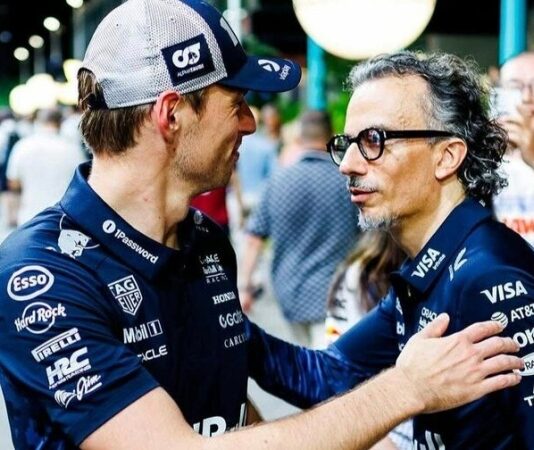 Лоран Мекис: Улучшение результатов связано с работой всей Red Bull Racing