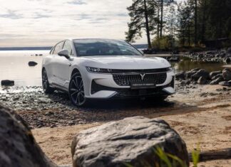 На пустом баке. Мы испытали новый Voyah Passion EVR российской сборки