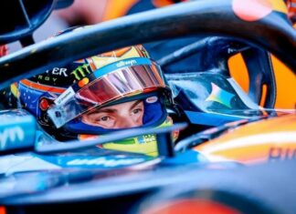 Опрос: Что происходит с Оскаром Пиастри в последних гонках?