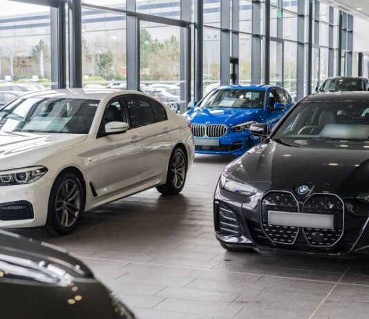 «Паника на вторичке». «Метод Малова» — о дешевых BMW и казахской схеме