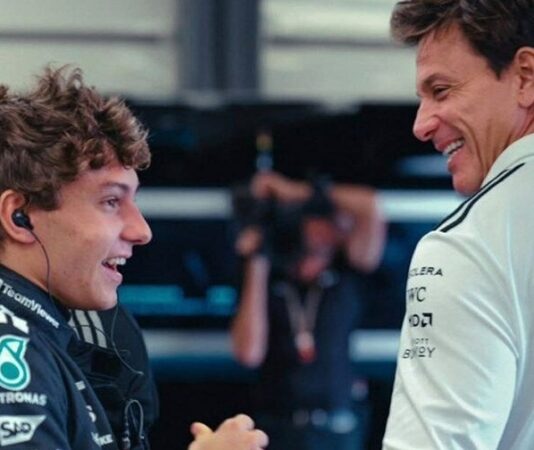 «Полная чушь». Тото Вольф опроверг слухи о переходе Кими Антонелли