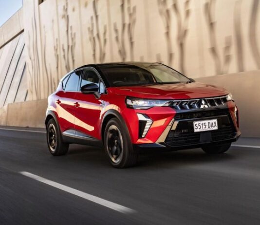 Поменял шильдик — получил новый бренд. Самые странные альянсы в автопроме