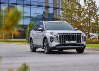 Премиум с вопросом. Мы покатались на Hongqi HS7 и немного удивились