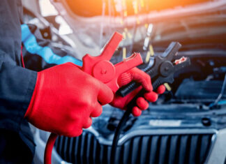 Как безопасно прикурить автомобиль: пошаговая инструкция и советы