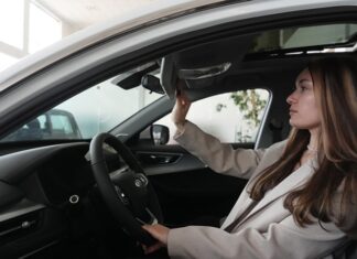 Продажи автомобилей в РФ превысили 1 млн единиц с начала года