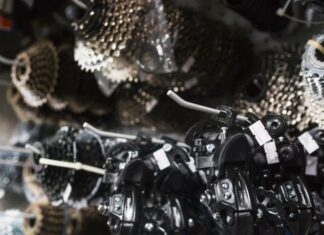 Запчасти для спецтехники: надёжность, совместимость и профессиональный подбор