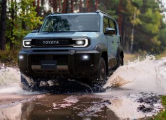 Toyota представила «маленький» Land Cruiser. Взгляните на него