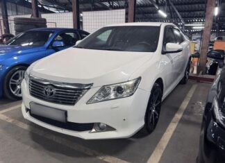 Toyota с пробегом 300 тыс. Как мы покупали Camry по низу рынка