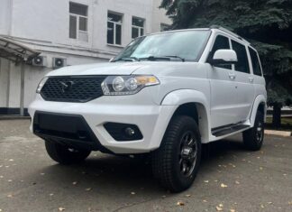 УАЗ начал тестировать «Патриот» с новыми мотором и коробкой. Видео