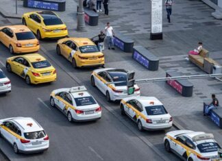 В Госдуме предложили цифровые медсправки для таксистов. Что это значит