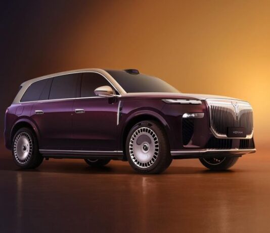 Voyah назвал дату премьеры конкурента Li L9 в России. Взгляните на него