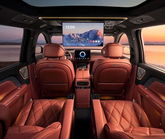 Voyah раскрыла интерьер большого кроссовера Taishan для России