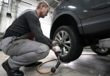 Автоэксперт дал советы по выбору шин и подготовке автомобиля к зиме