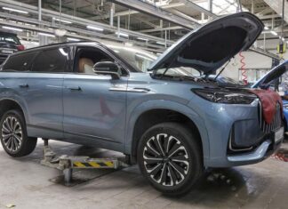 Автозапчасти и шины в России снова подорожают. Прогноз на 2026 год