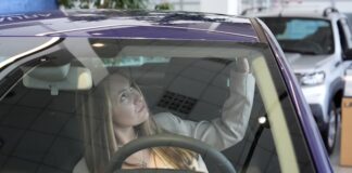 Дилеры подтвердили дефицит ряда моделей на авторынке России