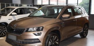 Дилеры заявили об ажиотажном спросе на иномарки перед новым утильсбором