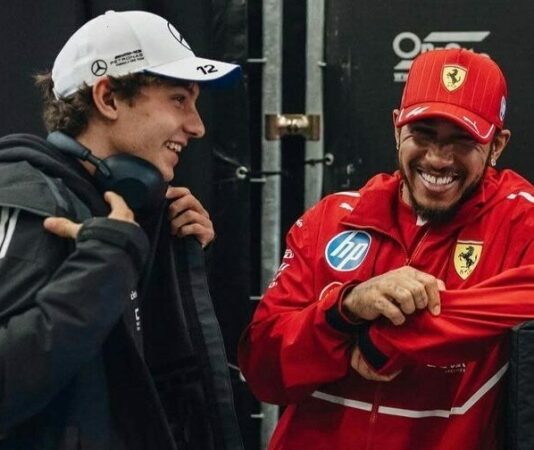 Эксперт: Если Антонелли обойдёт Хэмилтона в чемпионате, это будет удар по Ferrari