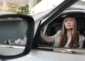 Эксперт предупредил о схеме автомошенничества с использованием ИИ