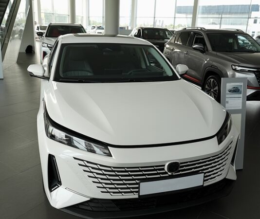 Эксперт рассказал о снижении доли автобрендов из КНР на рынке РФ