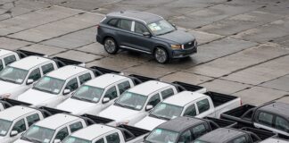 Эксперты рассказали о подешевевших китайских авто с пробегом