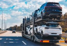 КНР запретила экспорт новых машин под видом б/у. Чем это грозит россиянам