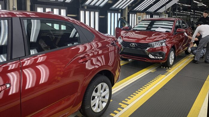 lada-iskra-mozhet-pojavitsja-v-moskovskom-taksi-do-konca-goda-eed8893