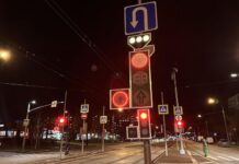 Новые мини-светофоры появились по семи адресам в Москве. Как они работают