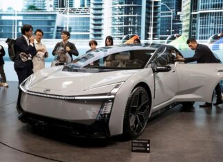 Новые модели и удешевление бензина. Главное из телеграм-ленты Autonews