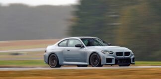 Она не боится быть неудобной. Первый тест-драйв новой BMW M2 CS