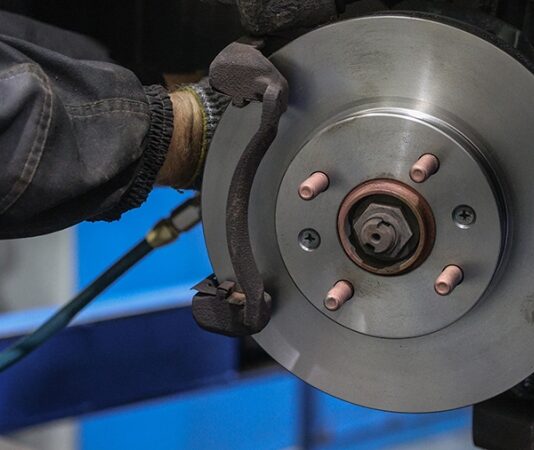 Правительство РФ расширило перечень автодеталей для маркировки