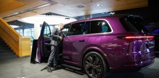 Продажи автомобилей Lixiang и Zeekr резко упали в России