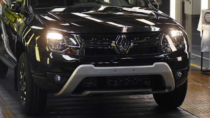 prodazhi-avtomobilej-renault-v-rossii-soshli-na-net-e825d06