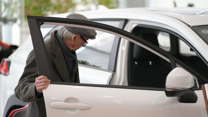 prodazhi-kitajskih-avtomobilej-snizilis-na-chetvert-v-rossii-6f899b5