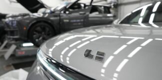 Производитель гибридов Lixiang сообщил об убытках компании