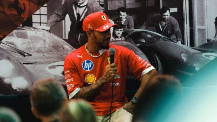 raskryty-realnye-sroki-kontraktov-hemiltona-i-leklera-v-ferrari-70ff7bc