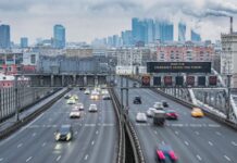 Рост цен, пошлины и новые штрафы. Об этом важно знать водителям в ноябре