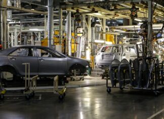В Петербурге назвали сроки перезапуска бывшего завода Toyota