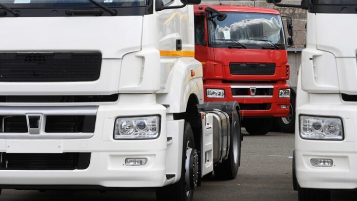 v-rf-zafiksirovali-rost-sprosa-na-gruzoviki-i-legkie-kommercheskie-avto-458a9b5