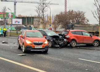 В России произошло 712 ДТП за минувшие выходные и праздники