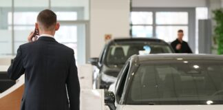 В России в октябре вырос средний размер выданных автокредитов